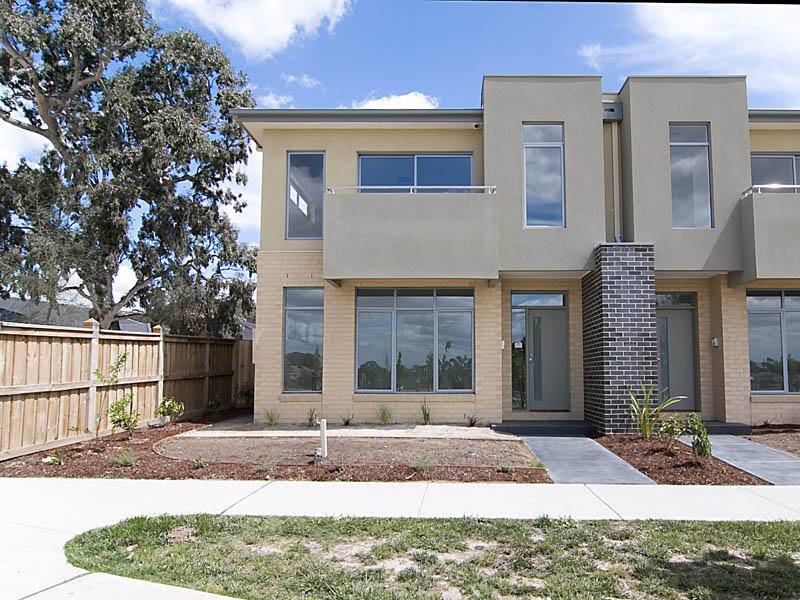 TOWNHOUSE LIVING Picture TOWNHOUSE LIVING Picture