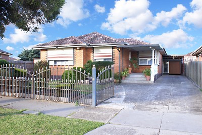 ATTENTION BUYERS, FIRST TIME SELLER Picture