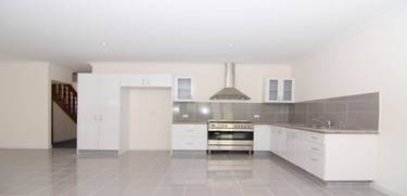 DESIGNED WITHOUT CLUTTER OR COMPROMISE Picture 2