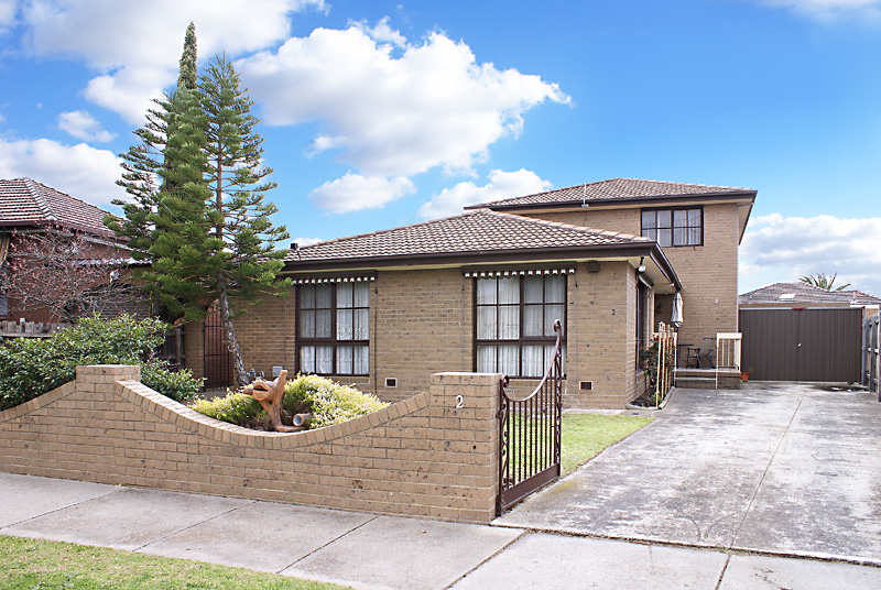 The Ultimate Family Entertainer Picture 1