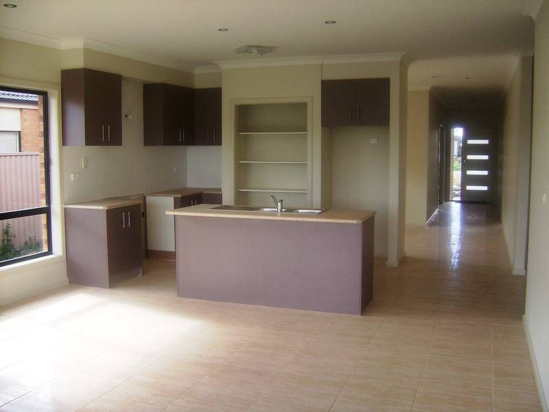 BRAND NEW AND READY TO GO Picture 3