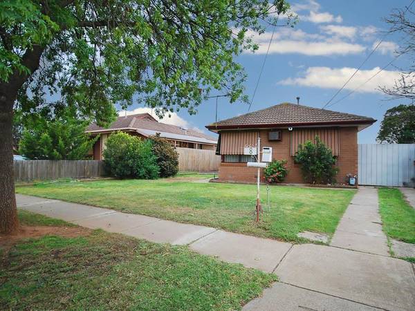 ATTENTION INVESTOR, FIRST HOME BUYER OR RENOVATOR Picture ATTENTION INVESTOR, FIRST HOME BUYER OR RENOVATOR Picture