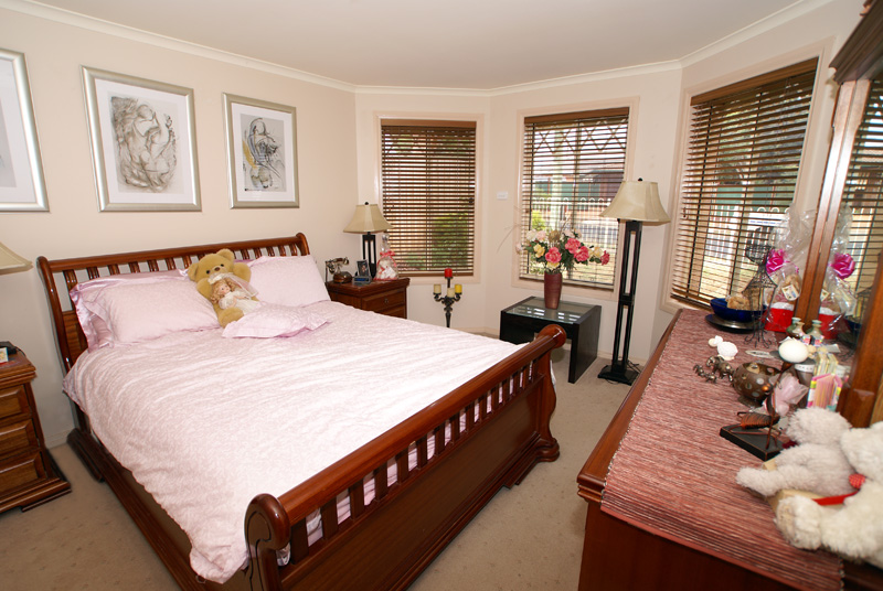 QUALITY, ELEGANCE & COMFORT Picture 2