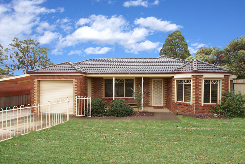 QUALITY, ELEGANCE & COMFORT Picture 1