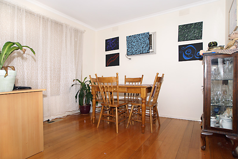 INVEST IN CENTRAL MELTON Picture 3