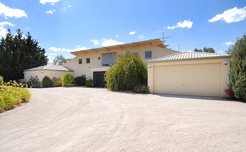 NOT JUST A PROPERTY, ITS A LIFESTYLE Picture 1