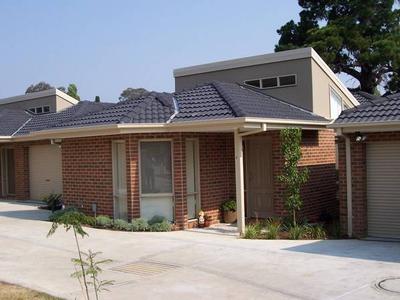 CONTEMPORARY TOWNHOUSE Picture CONTEMPORARY TOWNHOUSE Picture