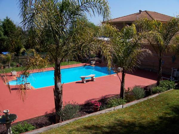 RESORT STYLED LIVING Picture 2