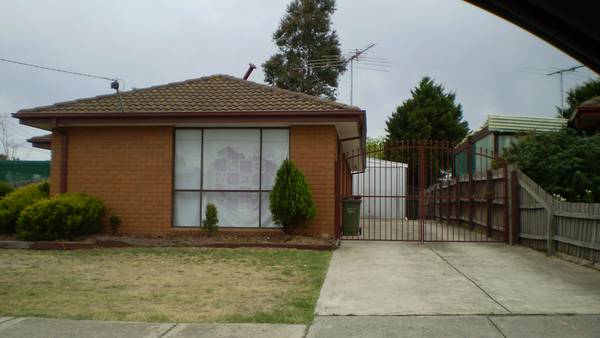 ALMOST BRAND NEW Picture 1