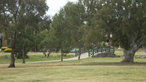 SHORT STROLL TO THE LAKE... Picture