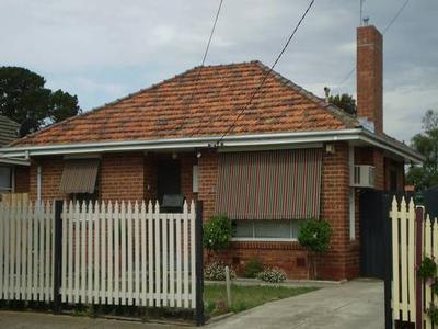 Walking distance to School Picture Walking distance to School Picture