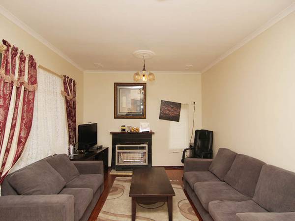 LOOKS ARE DECEIVING Picture 3