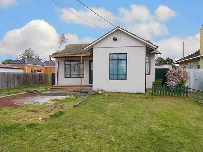 LOOKS ARE DECEIVING Picture