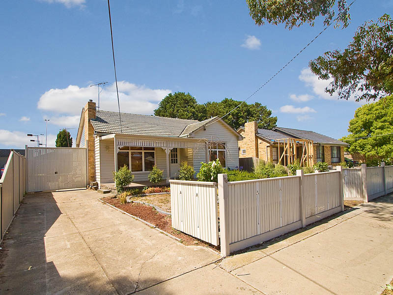 A FAMILY HOME & A MONEY MAKER Picture 1