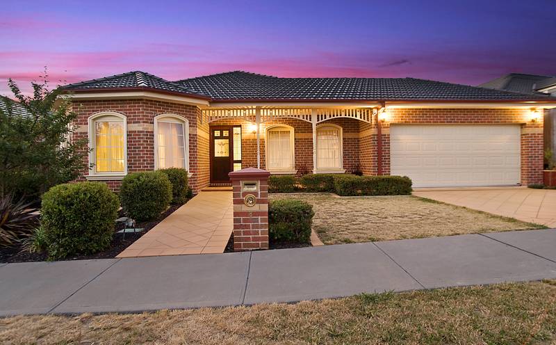 BE THE ENVY OF YOUR FRIENDS Picture 1