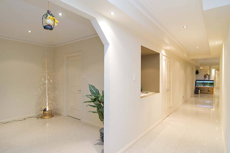 DOUBLE DELIGHT Picture 2