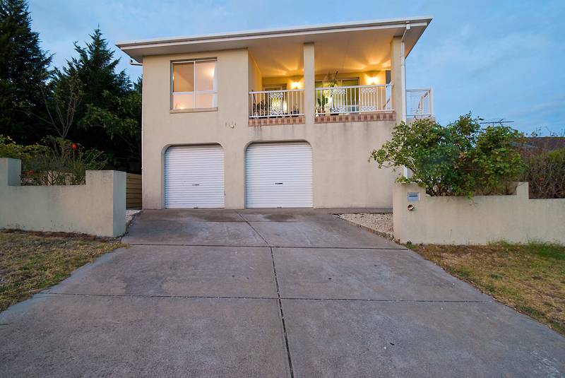 A RARE COMBINATION OF SPACE AND VIEWS Picture 1