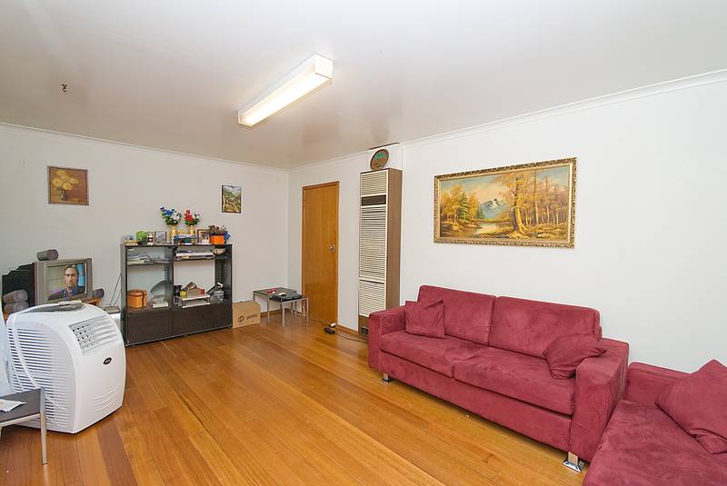 SLEEPING TREASURE Picture 2