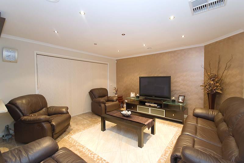 FAMILY LIVING AT ITS BEST Picture