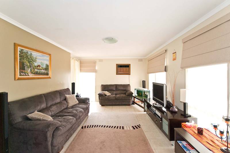 FIRST HOME FANTASY Picture 2