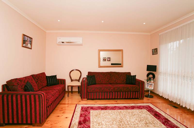 LOCATION, LOCATION, LOCATION Picture 3