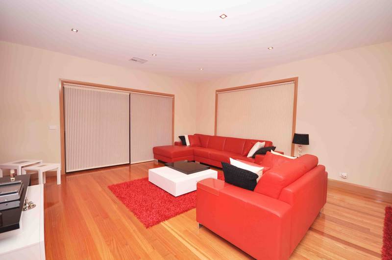 GOOD AS NEW! Picture 3