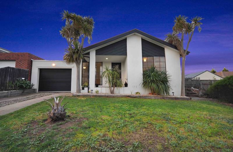 CONSIDER YOURSELF LUCKY !! Picture 1