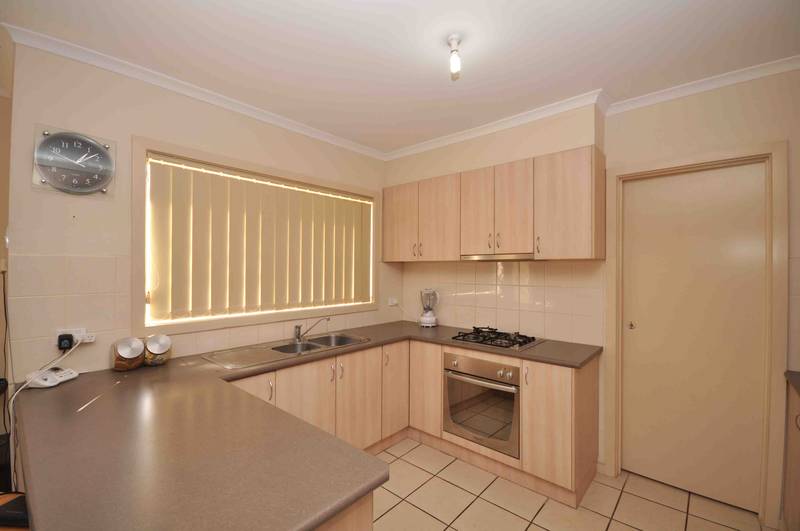 IS YOUR BUDGET BETWEEN $250,000 AND $275,000? Picture 3