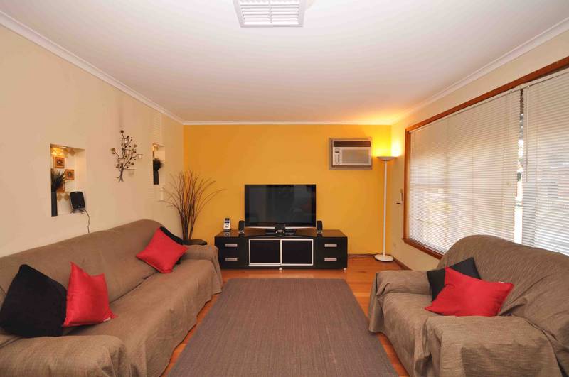 COSY FAMILY HOME Picture 2