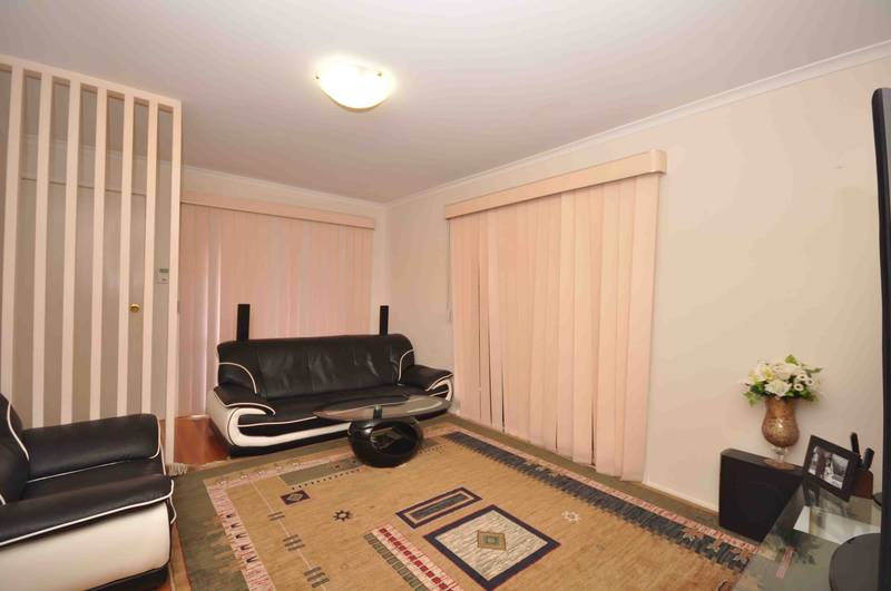 BETTER THAN NEXT DOOR!! Picture 2