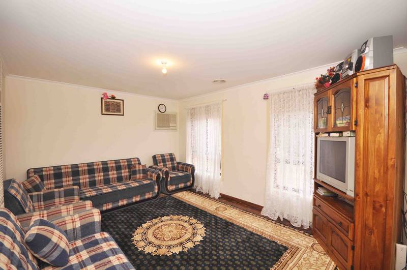 WHY PAY RENT, TIME TO BUY Picture 2