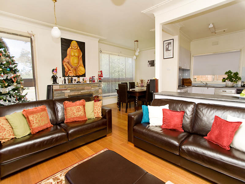 SIZE AND POSITION! Picture 2