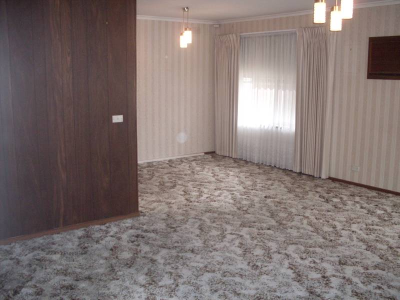 EAST KEILOR'S CHEAPEST HOUSE! Picture 3