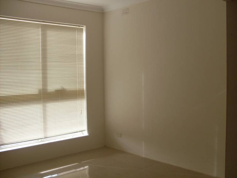 Join the locals in the Centreway Picture 3