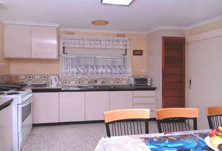 First Home Buyers / Investors - Get in Quick! Picture 2