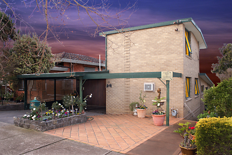 Million Dollar Views Picture 1