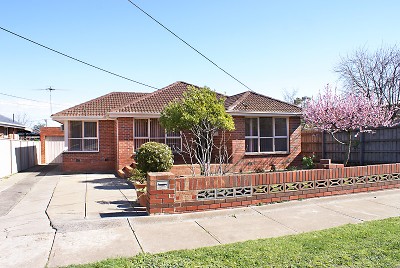 Affordable Lifestyle, Unbeatable Location! Picture