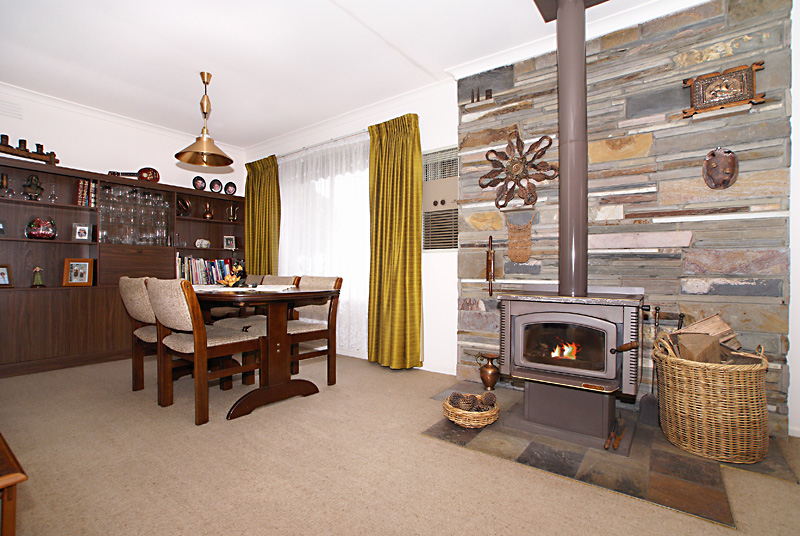 Prominent Position, Wonderful Family Home!! Picture 3