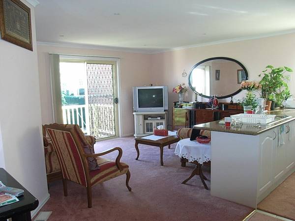 COMFORTABLE LIVING Picture COMFORTABLE LIVING Picture