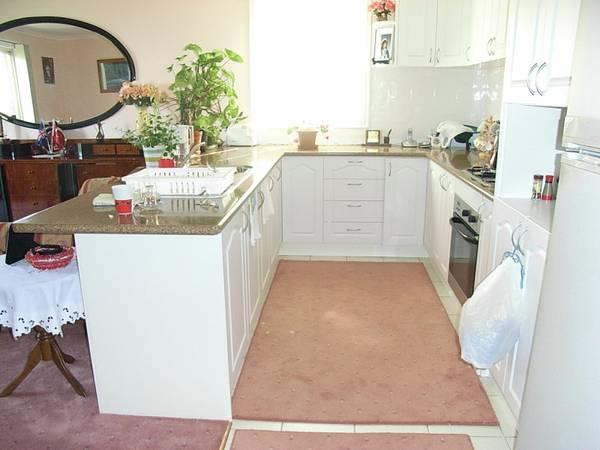 COMFORTABLE LIVING Picture COMFORTABLE LIVING Picture