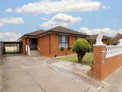 FAMILY HOME WITH POTENTIAL Picture FAMILY HOME WITH POTENTIAL Picture