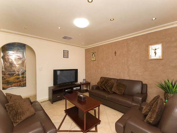 FULLY RENOVATED - NOT A THING TO DO! Picture