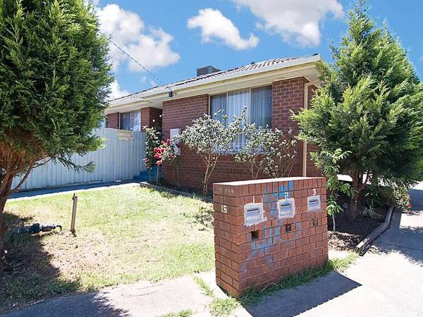 START WITH AN AFFORDABLE VILLA Picture 1