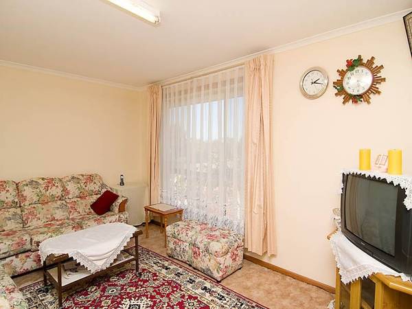 START WITH AN AFFORDABLE VILLA Picture 3