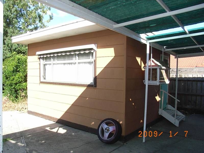 GETTING A MAKEOVER Picture 3