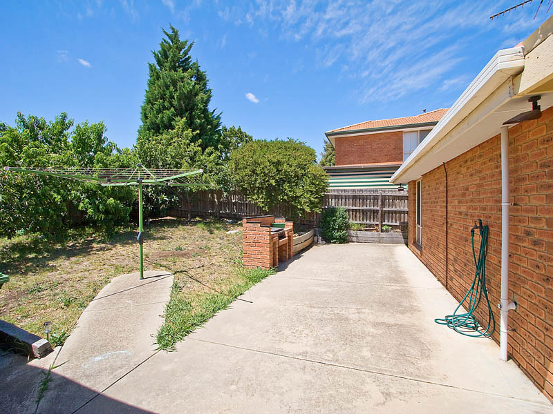 NEAT, COMFORTABLE AND CLEAN Picture 3