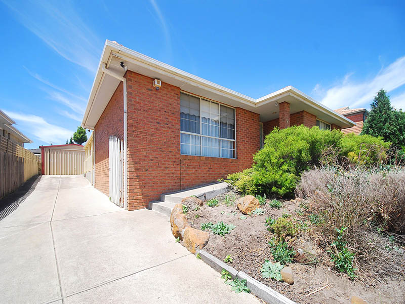 NEAT, COMFORTABLE AND CLEAN Picture 2