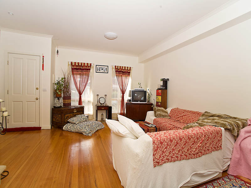 NEST OR INVEST Picture 3