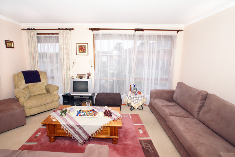 INVEST FOR YOUR FUTURE IN GREAT LOCATION Picture 3