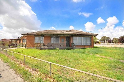 CORNER THE MARKET Picture